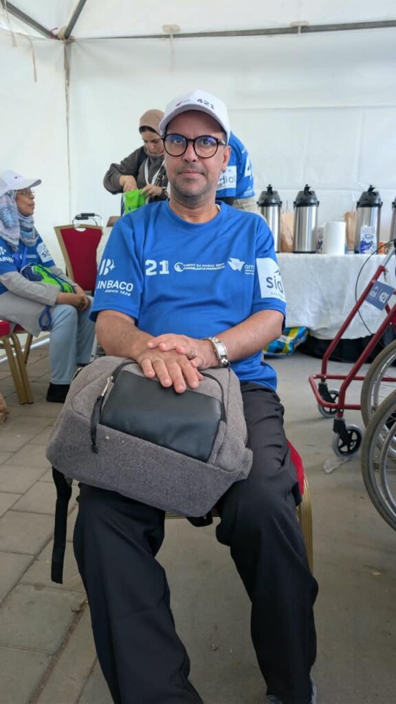 Participant du 421 m sous la tente de l’AMH